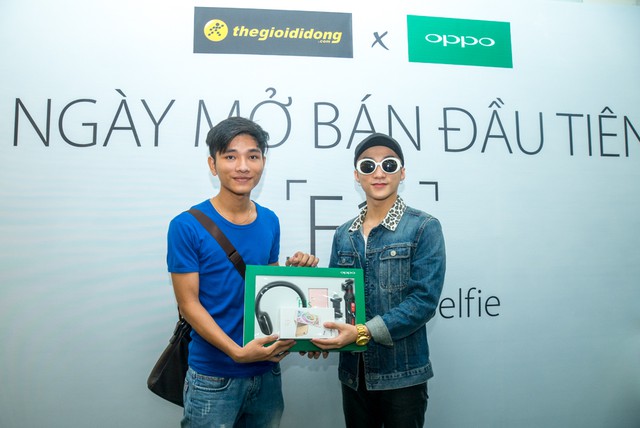 Trong ng&agrave;y mở b&aacute;n đầu ti&ecirc;n, cứ 3 gi&acirc;y c&oacute; 1 m&aacute;y OPPO F1s được b&aacute;n ra - Ảnh 6.