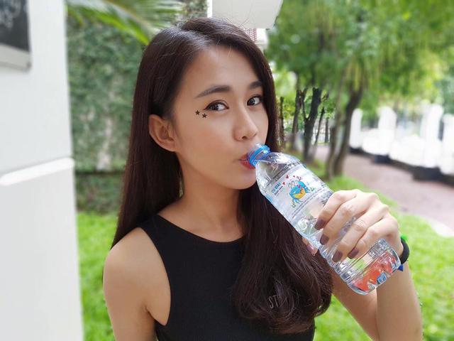 Giới trẻ Việt h&agrave;o hứng với tr&agrave;o lưu săn t&igrave;m 12 ch&ograve;m sao - Ảnh 6.