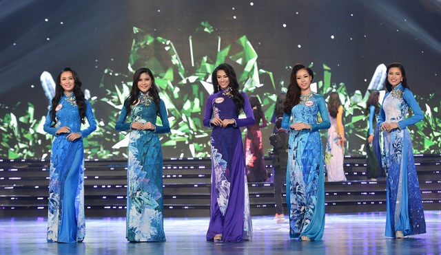 Những chiếc áo dài ấn tượng trong cuộc thi Hoa hậu Việt Nam 2016 - Ảnh 1.