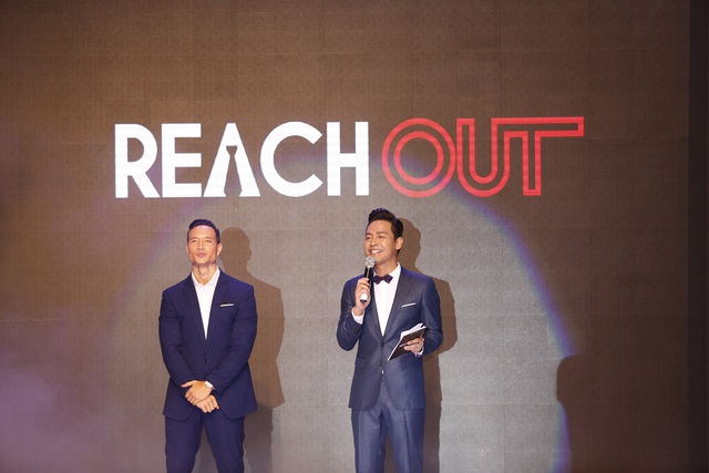 Kim L&yacute; c&ugrave;ng mẫu t&acirc;y đầy nam t&iacute;nh, cuốn h&uacute;t trong BST Reach-out - Ảnh 4.