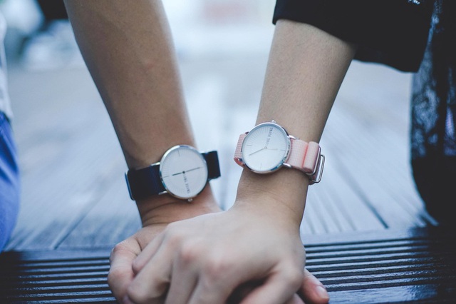 Vì sao các cặp đôi đang phát sốt với trào lưu đeo đồng hồ tự thiết kế Dyoss? - Ảnh 7.