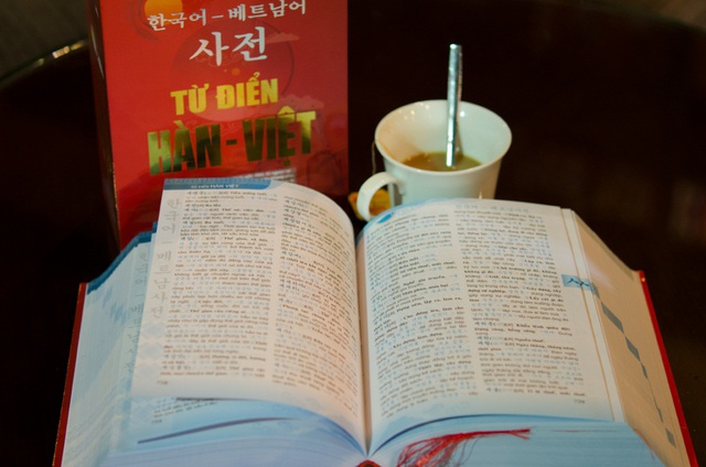 Nếu đang muốn học tiếng Hàn thì đây là cuốn sách hữu ích bạn nên có - Ảnh 2.