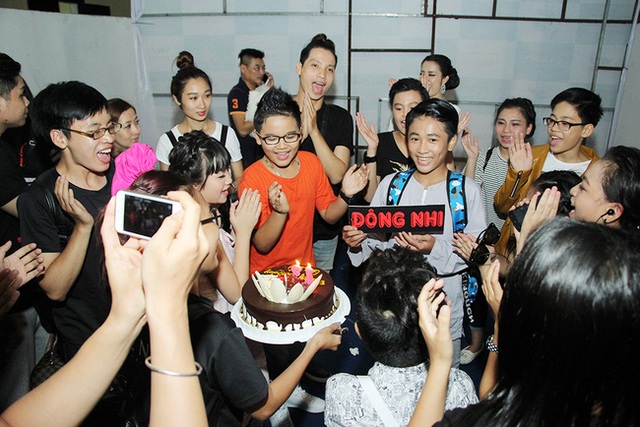 Những khoảnh khắc ấm &aacute;p tại nh&agrave; chung của c&aacute;c b&eacute; The Voice Kids - Ảnh 6.