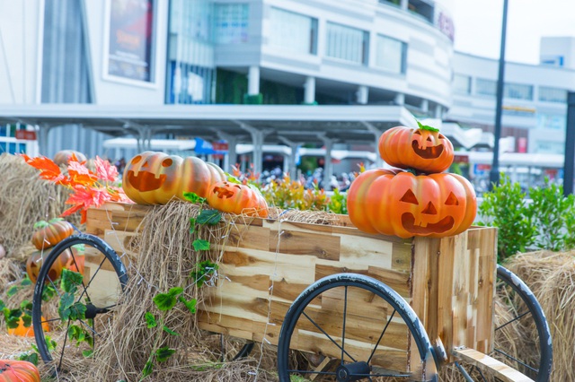 Tung ho&agrave;nh con đường Halloween đầy ấn tượng của Aeon Mall B&igrave;nh T&acirc;n - Ảnh 6.