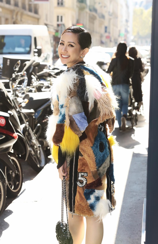 Cô gái Việt hội ngộ loạt fashionista đình đám thế giới tại Paris Fashion Week - Ảnh 1.