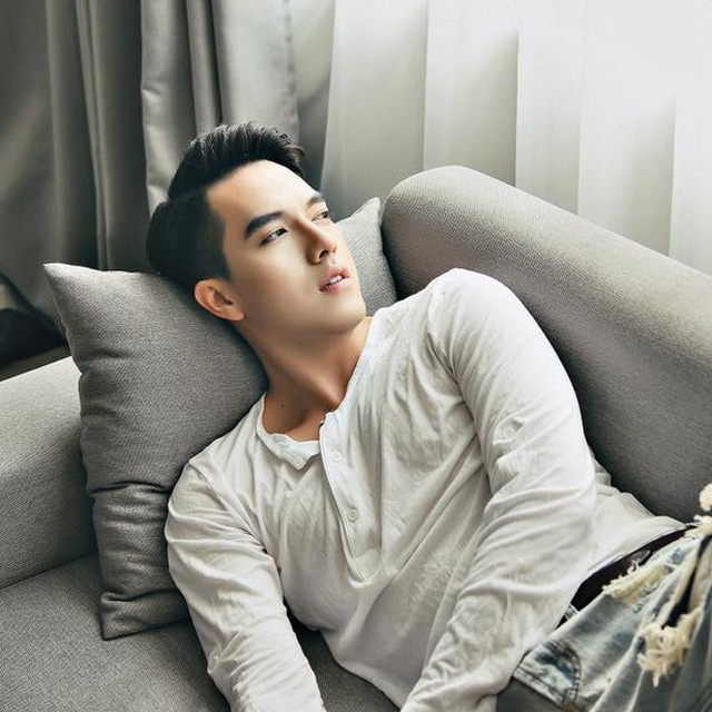 So&aacute;i ca cover Minh Ch&acirc;u tham gia livestream t&acirc;m sự về T&igrave;nh y&ecirc;u thật trong thế giới ảo - Ảnh 1.