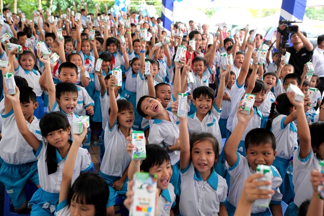 Quỹ sữa Vươn cao Việt Nam và Vinamilk trao tặng sữa cho trẻ em tại Cần Thơ - Ảnh 5.