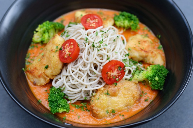 Giới trẻ H&agrave; th&agrave;nh &ldquo;ph&aacute;t sốt&rdquo; với tr&agrave;o lưu ăn m&igrave; Soba tươi - Ảnh 8.