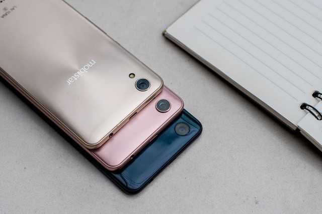 LAI Yuna X: Thiết kế sang trọng, n&uacute;t &ldquo;selfie 20&rdquo; lạ mắt dưới 3 triệu đồng - Ảnh 1.
