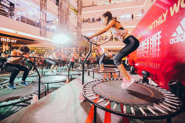L&agrave; con g&aacute;i hiện đại, nhất định phải tập BOUNCE HIIT - Ảnh 1.