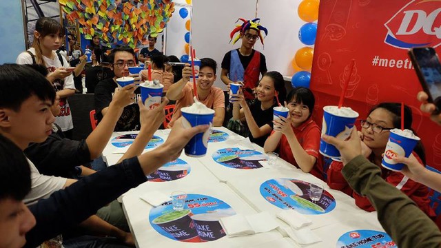 Tưng bừng &ldquo;Ăn kem &uacute;p ngược - được ngay XBOX c&ugrave;ng Dairy Queen - Ảnh 2.