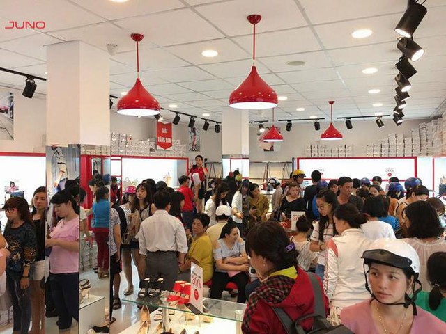 Giới trẻ &ldquo;n&iacute;n thở&rdquo; chờ ng&agrave;y Black Friday - Ảnh 5.