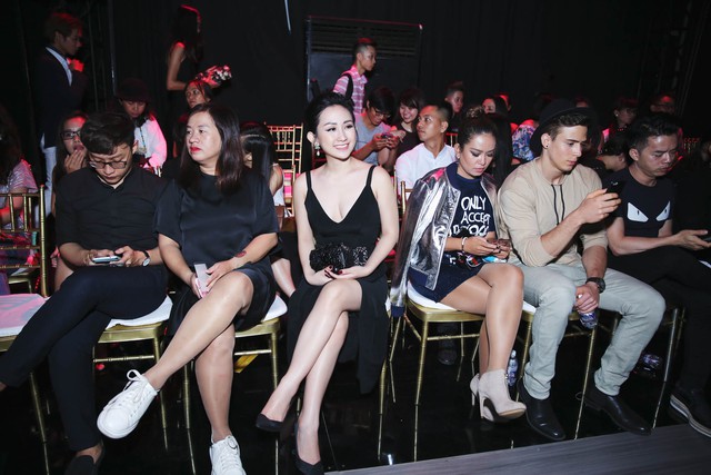 Fashionista Trâm Nguyễn chọn toàn thiết kế Việt vẫn nổi bần bật tại Vietnam Designer Fashion Week - Ảnh 9.