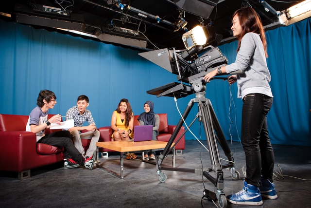 Sinh viên Việt Nam tại Học viện MDIS tham gia cuộc thi làm phim dành cho sinh viên tại Singapore - Ảnh 4.