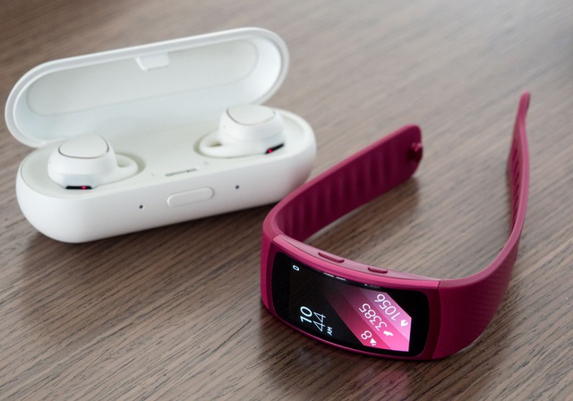 Samsung Gear Fit2 - Trợ thủ sức khỏe kiêm kho nhạc thông minh - Ảnh 5.