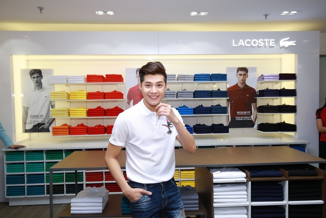 Noo Phước Thịnh, Á hậu Tú Anh dự khai trương cửa hàng Lacoste Pacific Place theo Concept The Standard Premium - Ảnh 1.