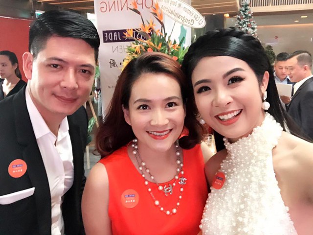 Hoa hậu Ngọc Hân bất ngờ xuất hiện tại TP.HCM dự sự kiện khai trương Crystal Jade Kitchen - Ảnh 4.