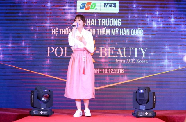 Hari Won rạng ngời dự khai trương Hệ thống đào tạo thẩm mỹ Hàn Quốc Poly K-Beauty - Ảnh 1.