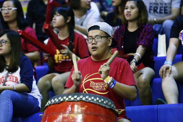 Saigon Heat chiếm trọn t&igrave;nh cảm &ldquo;fan&rdquo; bất chấp kh&oacute; khăn trước mắt - Ảnh 5.