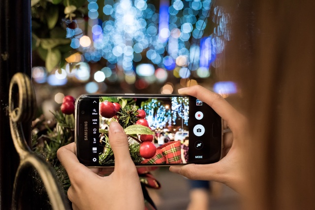 Giáng sinh lung linh với ảnh bokeh chụp bằng Galaxy S7 edge - Ảnh 2.