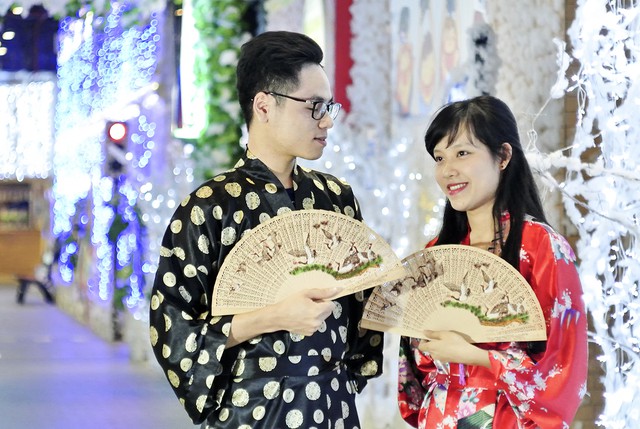 &ldquo;Th&agrave;nh phố&rdquo; c&oacute; tuyết rơi như thật xuất hiện tại thủ đ&ocirc; H&agrave; Nội - Ảnh 7.