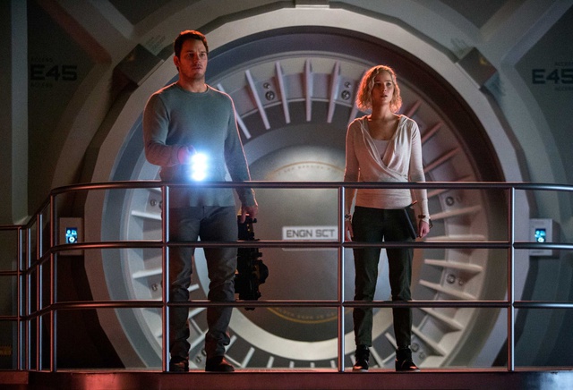 Những chi tiết thú vị về chuyện tình ngoài không gian của Chris Pratt và Jennifer Lawrence - Ảnh 1.