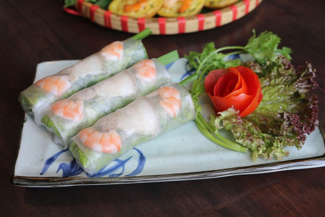 Thưởng thức Buffet Mẹt 50 món chỉ có trong mùa lễ hội cuối năm này - Ảnh 2.