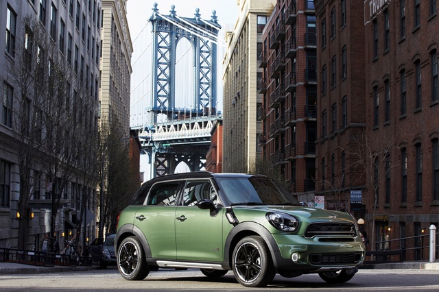 MINI Countryman &ndash; Cơn gi&oacute; lạ cho người Việt - Ảnh 3.