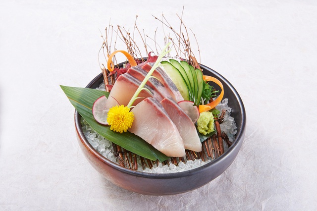 Chiyoda Sushi Restaurant: Nước Nhật thu nhỏ giữa lòng thành phố - Ảnh 3.