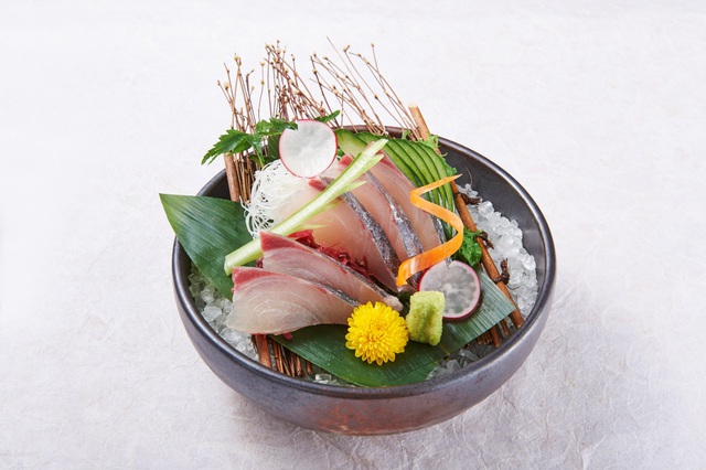 Chiyoda Sushi Restaurant: Nước Nhật thu nhỏ giữa lòng thành phố - Ảnh 4.