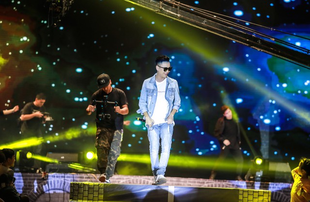 Giới trẻ H&agrave; th&agrave;nh cuồng nhiệt c&ugrave;ng CANIFA &ndash; Fashion Street in the City&rdquo; - Ảnh 1.