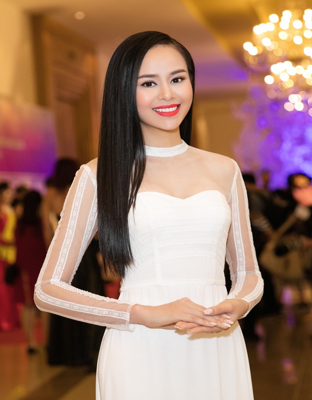 Điểm diễn xuất cao nhất, thí sinh Sella Trương đăng quang Hoa hậu điện ảnh 2016 - Ảnh 7.