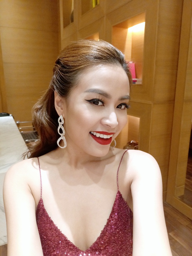 Hoàng Thùy Linh selfie đẹp “không góc chết” với camera trước Vivo V5 - Ảnh 9.
