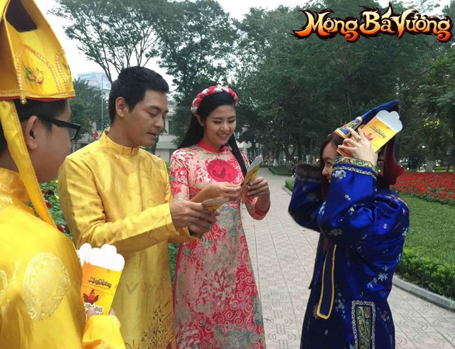 MC Phan Anh v&agrave; Hoa hậu Ngọc H&acirc;n ch&uacute;c Tết d&iacute; dỏm đến cộng đồng Mộng B&aacute; Vương - Ảnh 2.