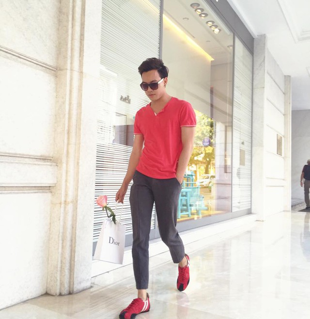 Mặc đồ hồng là yếu đuối? Bạn sẽ nghĩ lại khi xem loạt ảnh cá tính này của 2 stylist Việt - Ảnh 3.