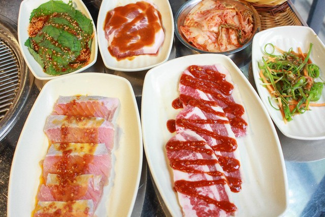 Đón năm mới phá cách với ẩm thực nướng thùng phuy đường phố Hàn Quốc - Ảnh 8.