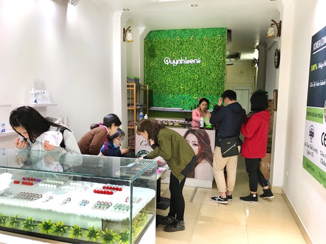 Bật mí địa chỉ mua kính áp tròng Hàn Quốc giá siêu rẻ - Ảnh 1.