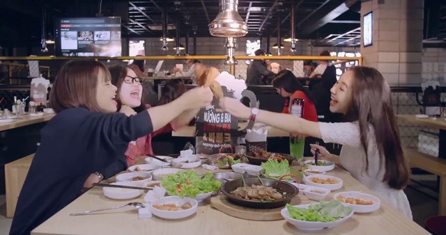 Clip: Khi bạn th&acirc;n c&oacute; người y&ecirc;u - Ảnh 2.