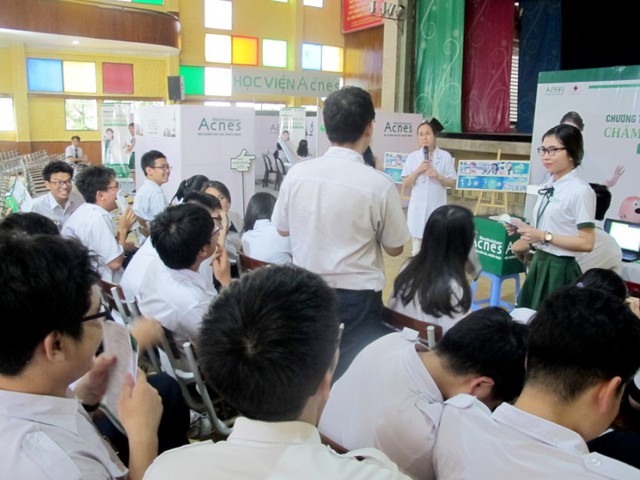 Khởi My hẹn h&ograve; teen trường Trần Đại Nghĩa - Ảnh 4.