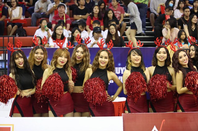 Saigon Hotgirls v&agrave; c&acirc;u chuyện đằng sau những vũ điệu sexy - Ảnh 2.