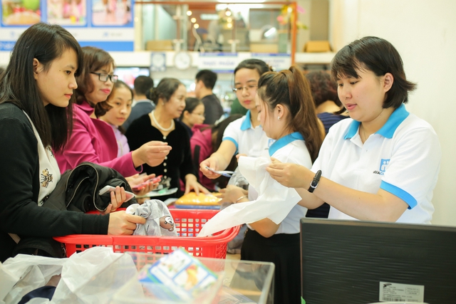 3.000 mặt hàng giá cực sốc và nhiều quà tặng hấp dẫn mừng khai trương cửa hàng Muachung số 7 Trần Phú, Hà Đông - Ảnh 3.