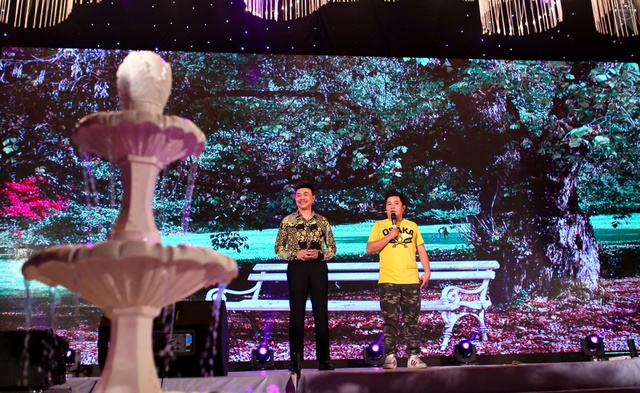 Xôn xao siêu đám cưới “2.000 khách” khiến cư dân mạng dậy sóng tại Bình Phước - Ảnh 2.