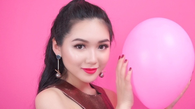 Cùng Beauty blogger Chloe Nguyễn biến hóa phong cách với 4 màu son lì - Ảnh 11.