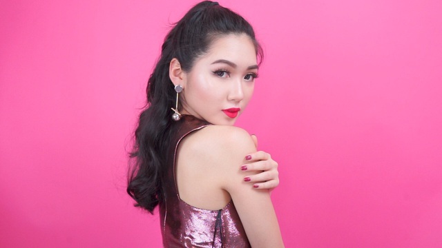 Cùng Beauty blogger Chloe Nguyễn biến hóa phong cách với 4 màu son lì - Ảnh 12.