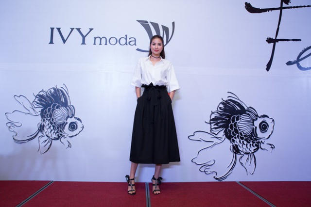 Minh Triệu, Quang Hùng làm vedette cho IVY moda SS 2017 Fashion show - Ảnh 6.