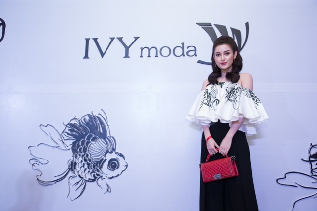 Minh Triệu, Quang Hùng làm vedette cho IVY moda SS 2017 Fashion show - Ảnh 8.