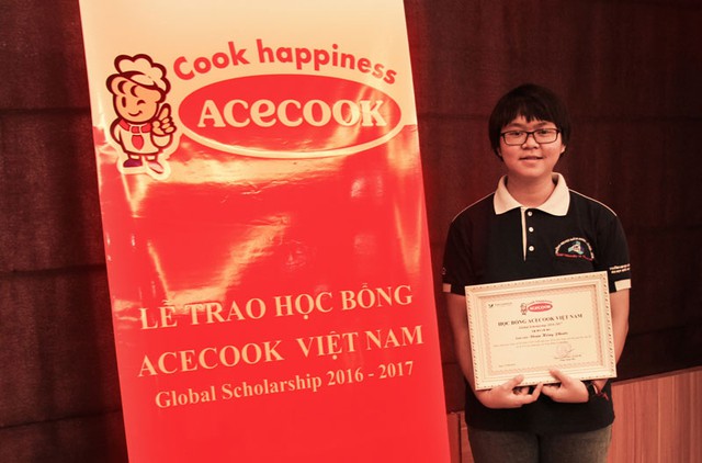 Những gương mặt sinh vi&ecirc;n ti&ecirc;u biểu nhận học bổng Acecook Việt Nam - Ảnh 5.
