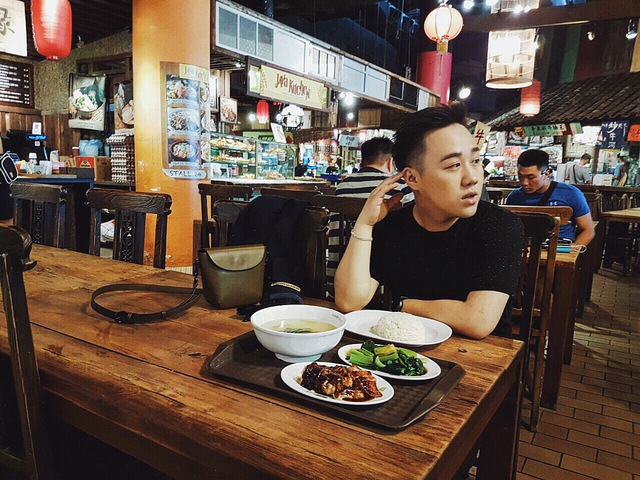 &ldquo;Th&aacute;nh mưa&rdquo; Trung Qu&acirc;n xuất ngoại quay MV mới - Ảnh 8.