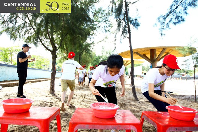 Sinh viên Việt để lại hình ảnh đẹp khi chung tay làm sạch biển - Ảnh 9.