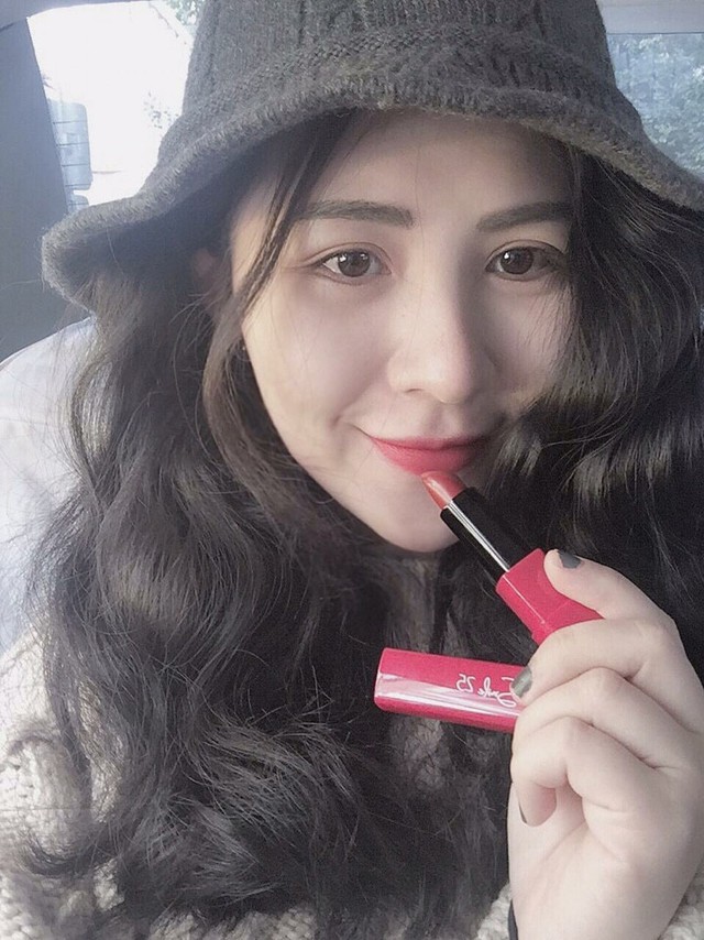Smile25 quả cao tay khi một lần nữa đốn gục tim c&aacute;c c&ocirc; n&agrave;ng bằng son thỏi vỏ đỏ - Ảnh 21.